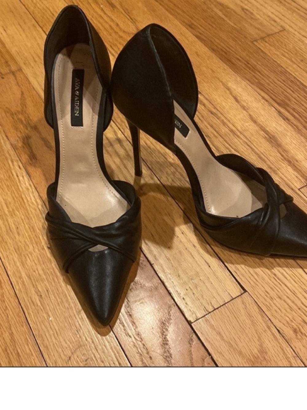Ava & Aiden leather pumps 7 like new